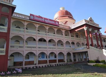 india/central-india/landmark/kanha-tiger-reserve