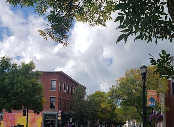 maine/biddeford/landmark/elements-books-coffee-beer