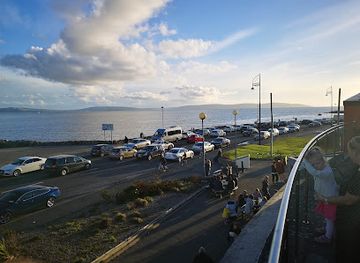 ireland/salthill/landmark/papa-rich-salthill