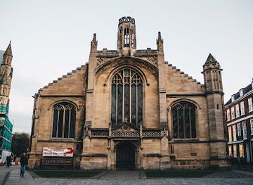 united-kingdom/york/landmark/st-michael-le-belfrey