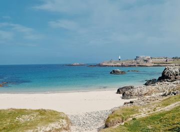guernsey/perelle-bay/landmark/corblets-beach