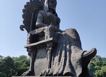 india/bhopal/landmark/rani-kamlapati-statue