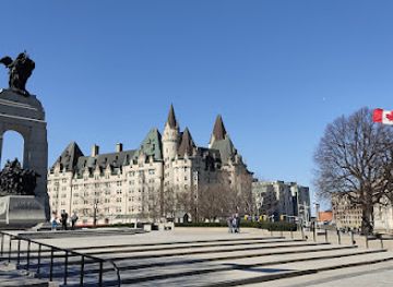 canada/ottawa/landmark/confederation-square