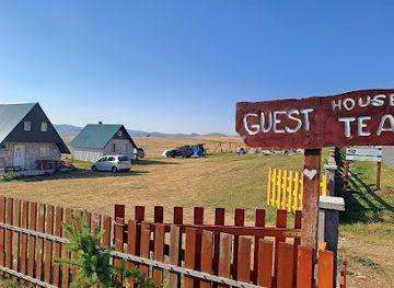 montenegro/durmitor/landmark/auto-camp-tea-house