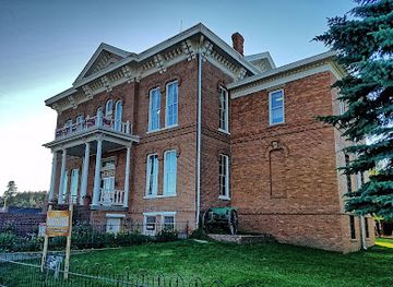 south-dakota/west-river/landmark/1881-courthouse-museum