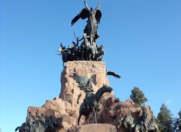 argentina/cuyo/landmark/cerro-de-la-gloria