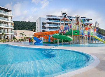 jamaica/north-coast/landmark/ocean-coral-spring