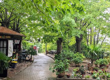 italy/assisi/landmark/chiosco-vamos