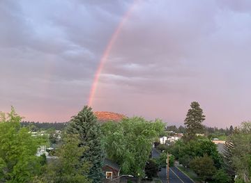 oregon/central-oregon/landmark/visit-bend