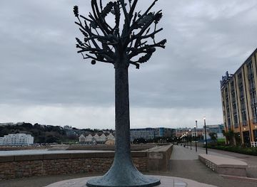 jersey/st-helier/landmark/les-jardins-de-la-mer