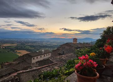italy/assisi/landmark/le-terrazze-di-properzio