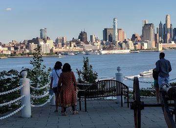 new-jersey/hoboken/landmark/castle-point-lookout