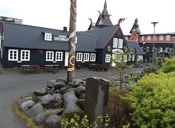 iceland/hafnarfjordur/landmark/pallett