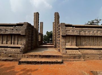 india/mahabalipuram/landmark/roya-gopuram
