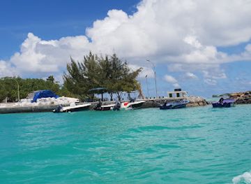 maldives/gulhi-island/landmark/gulhi-pier