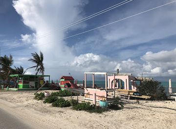 turks-and-caicos-islands/west-caicos/landmark/blue-hills
