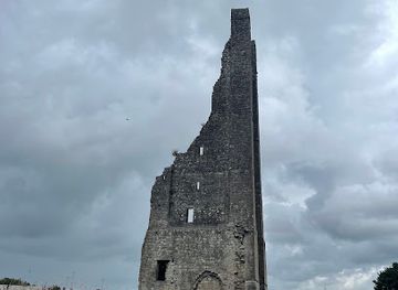ireland/county-meath/landmark/yellow-steeple