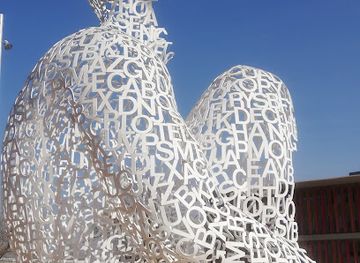 spain/zaragoza/el-gancho/landmark/el-alma-del-ebro