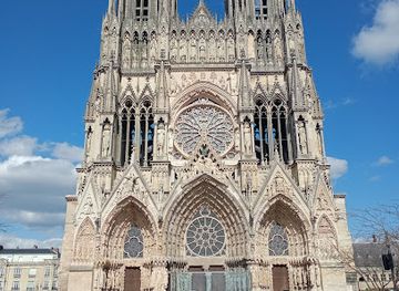 france/champagne/landmark/champagne-tours-la-vigne-du-roy