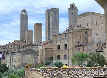 italy/san-gimignano/landmark/galleria-d-arte-moderna-e-contemporanea-raffaele-de-grada