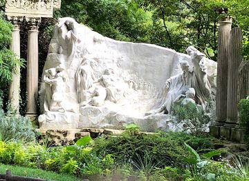 france/paris/landmark/buste-hommage-samuel-champlain