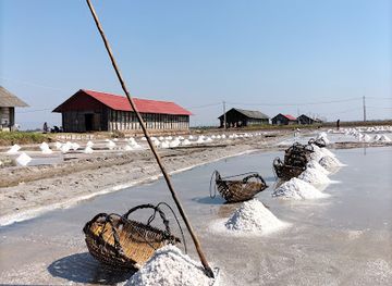 cambodia/kampot-province/landmark/kampot-tuktuk-guide-countryside-salt-lakes-pepper-farm-kep