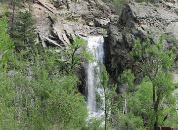 south-dakota/spearfish-canyon/landmark/bridal-veil-falls