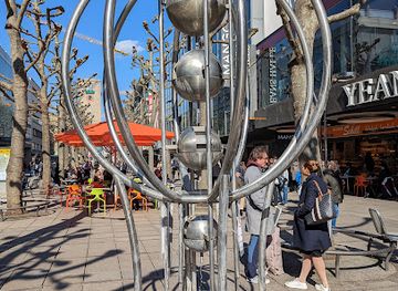 germany/stuttgart/landmark/brunnen
