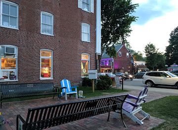 maine/saco/landmark/the-saco-scoop