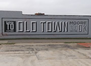 oklahoma/moore/landmark/old-town-moore