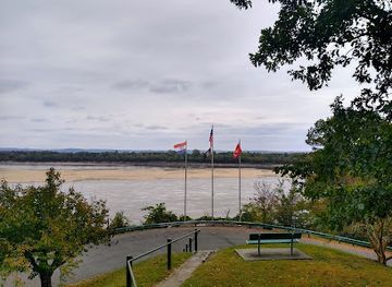 missouri/cape-girardeau/landmark/cape-rock-park