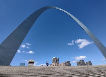 missouri/great-plains/landmark/the-gateway-arch