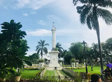 Miguel López de Legazpi Monument