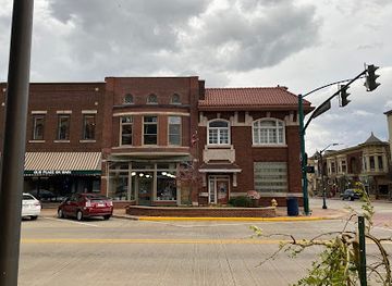 indiana/elkhart/landmark/the-bookworm