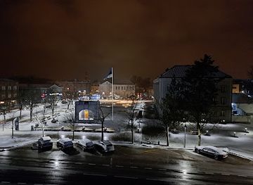 estonia/laane-county/landmark/endla-seltsimaja-monument