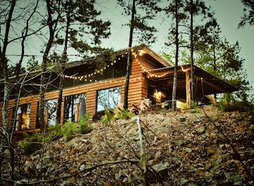 oklahoma/kiamichi-country/landmark/kiamichi-mountain-villa