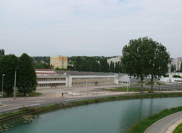 france/dijon/quartier-de-la-fontaine-d-ouche/landmark/usine-historique-parvex