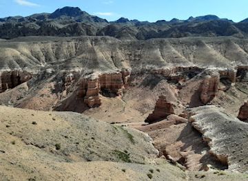 kazakhstan/charyn-canyon/landmark/black-canyon