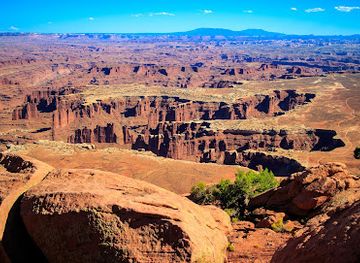 utah/canyonlands/landmark/grand-view-point