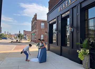 illinois/peoria/landmark/black-band-distillery