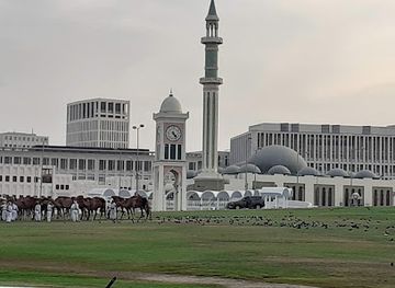 qatar/doha/souq-waqif/landmark/stone-monument