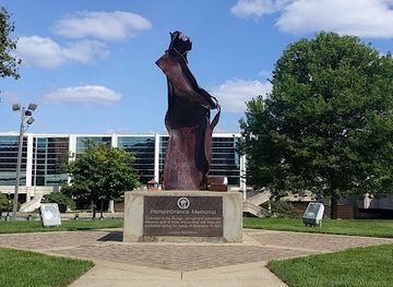 michigan/lansing/landmark/remembrance-memorial