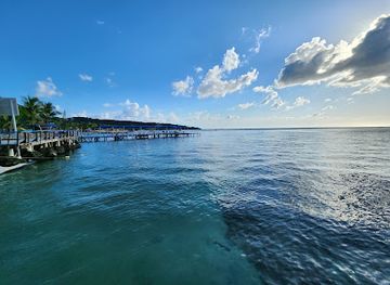 honduras/bay-islands/landmark/roatan-honduras