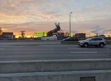 canada/peace-river-country/landmark/big-blue-bug-solutions