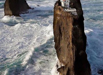 iceland/southern-region/landmark/thridrangar-lighthouse-southern-iceland
