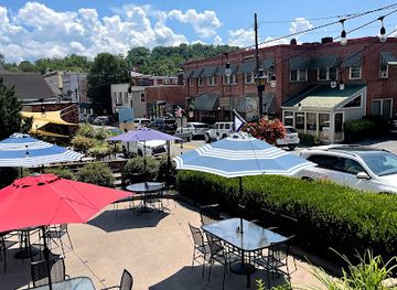 west-virginia/lewisburg/landmark/the-humble-tomato