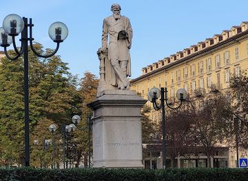 italy/turin/landmark/monumento-a-giuseppe-la-farina