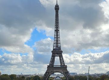 france/picardy/landmark/paris-parvis-des-libertes-et-des-droits-de-l-homme