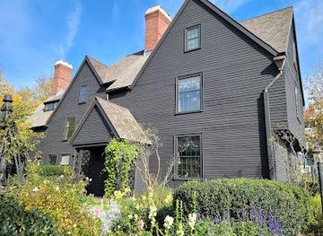 kansas/lawrence/landmark/the-house-of-the-seven-gables