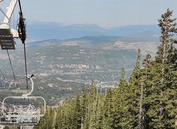 colorado/breckenridge-ski-resort/landmark/epic-discovery-alpine-camp